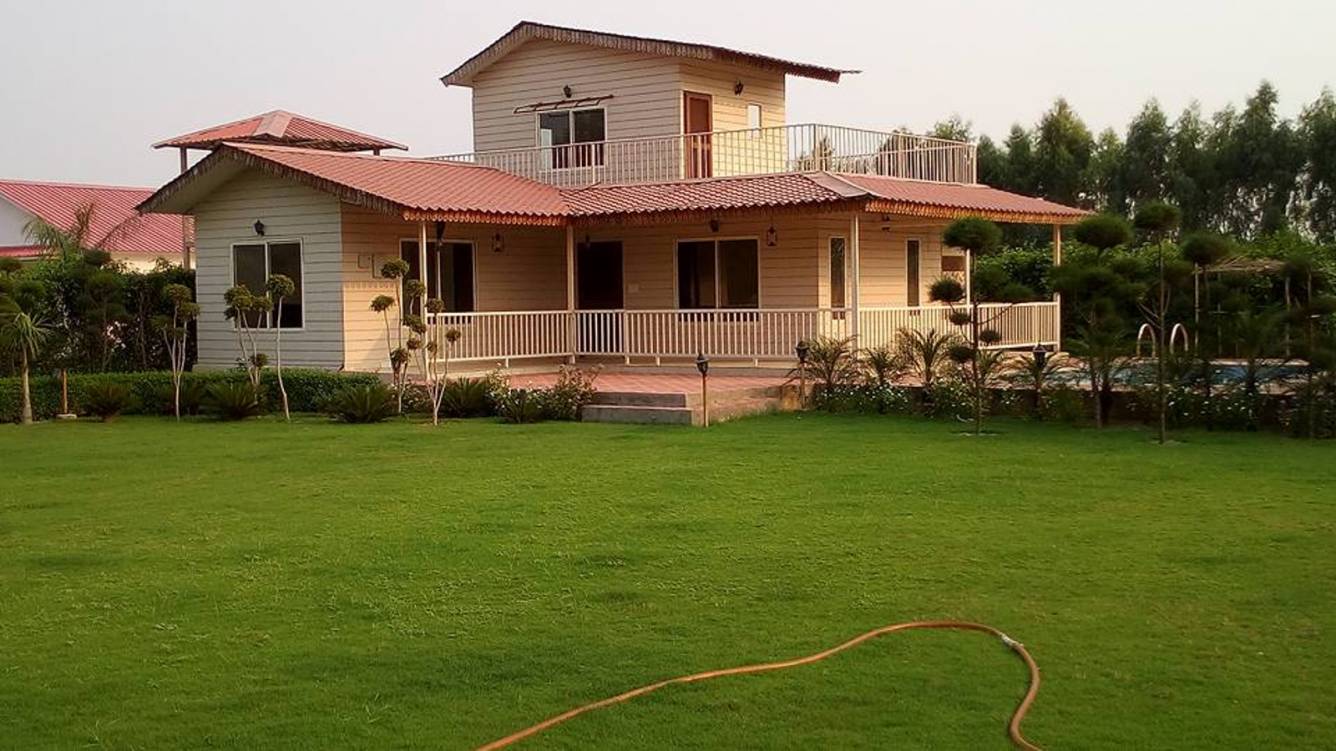 HPS Farm House